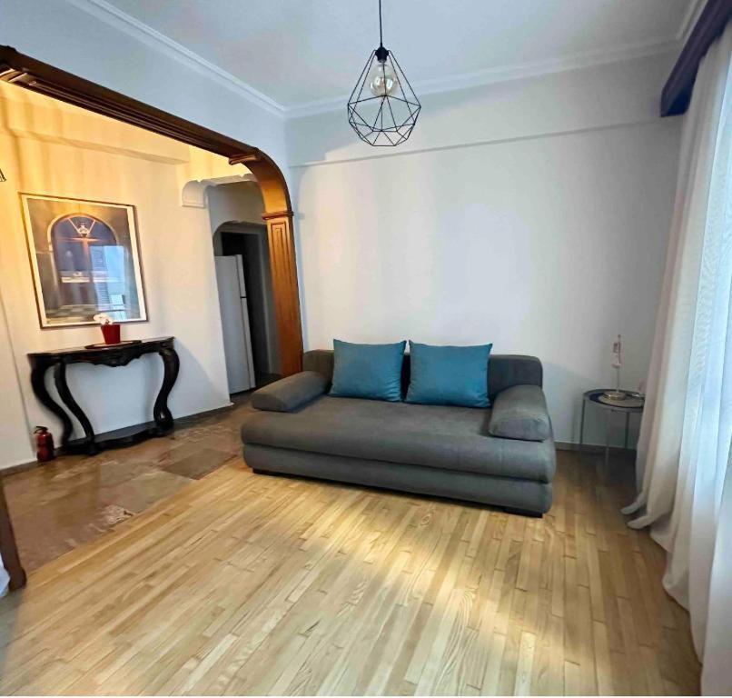 Central House In Plaka Атина Екстериор снимка