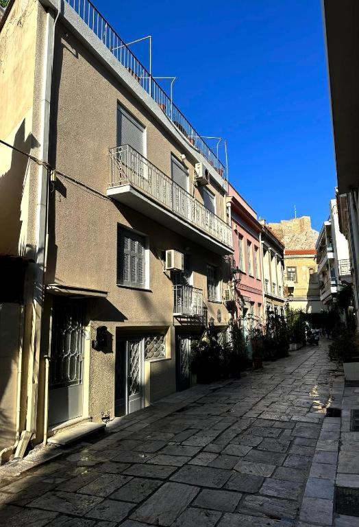 Central House In Plaka Атина Екстериор снимка